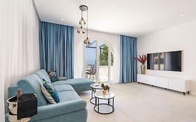 Spacious Condo 2-Bedroom Apartment Raat